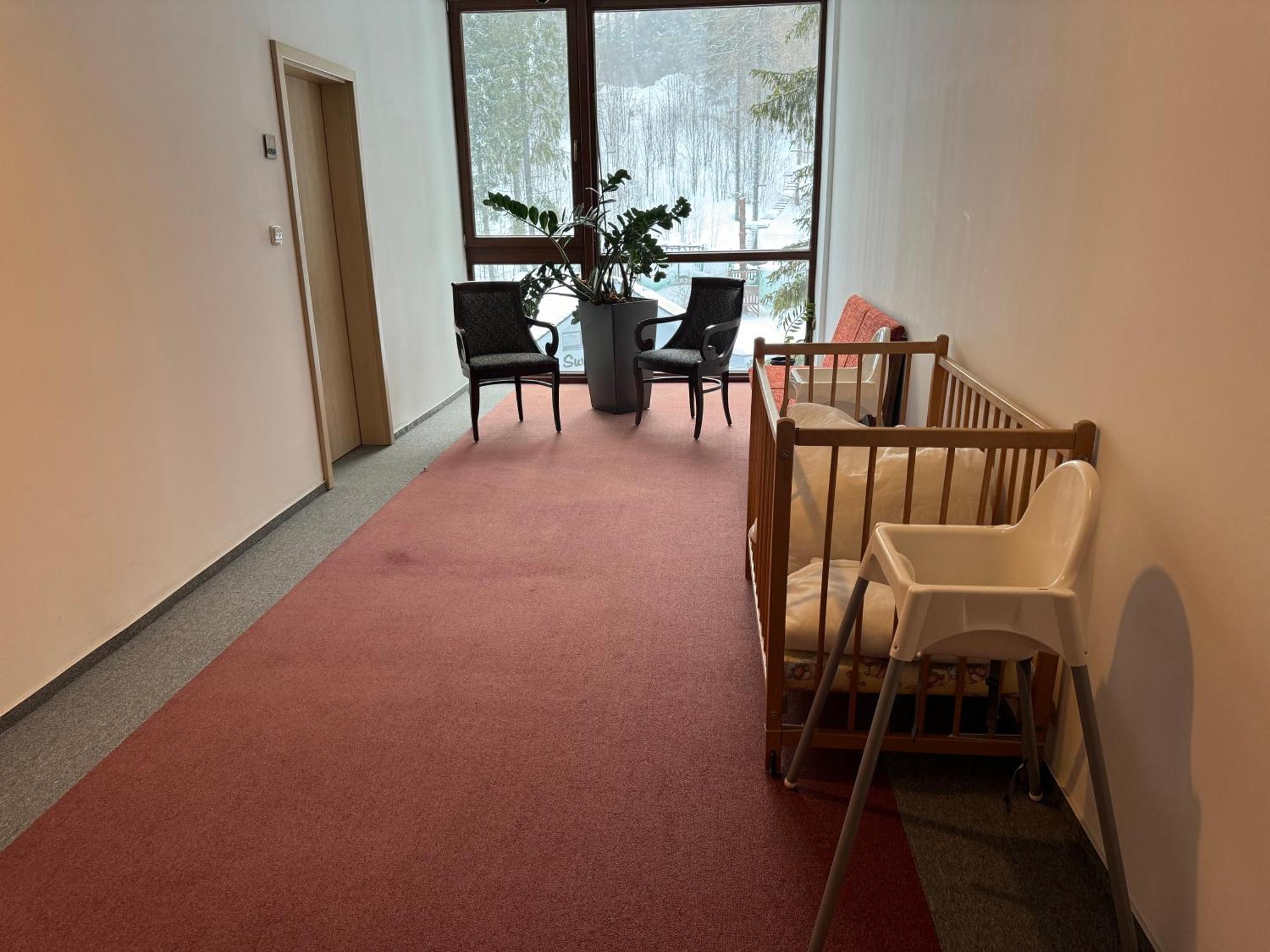 Apartment With Mountain View In Hotel Crocus, Strbske Pleso Exterior photo